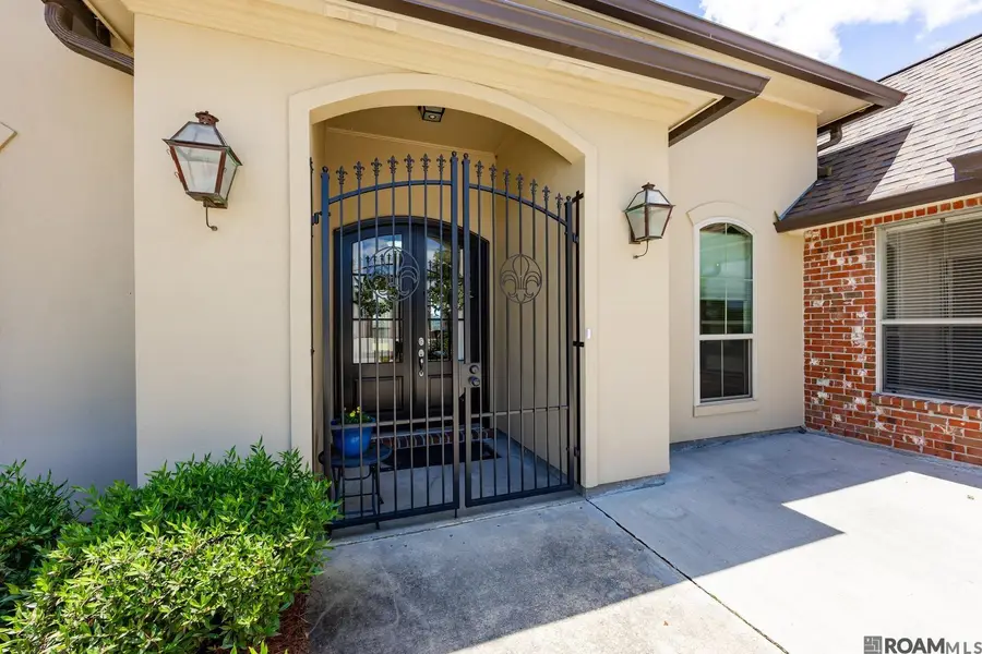 807 Spanish Oaks Dr, Brusly, LA 70719 - #3