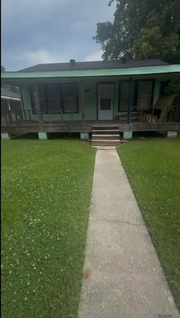 341 Flicker St, Baton Rouge, LA 70807