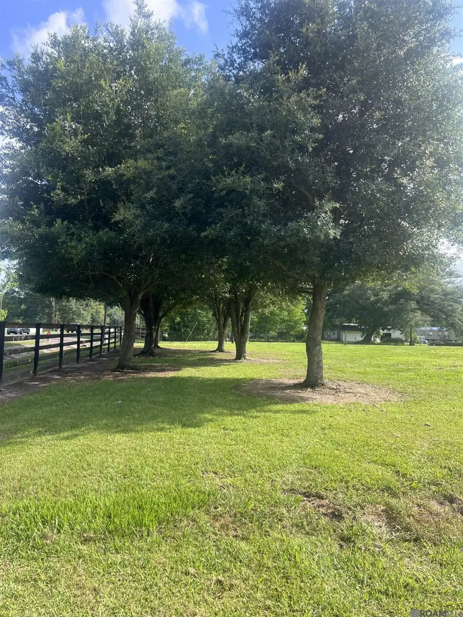 La Hwy 22, Saint Amant, LA 70774 - #2