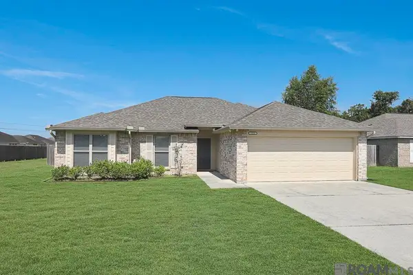 1310 Point Andrew Dr, Gonzales, LA 70737