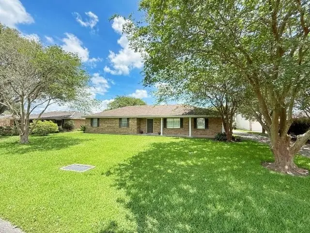 200 Pamela Place, Thibodaux, LA 70301 - #1