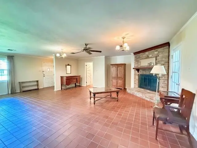 200 Pamela Place, Thibodaux, LA 70301 - #3