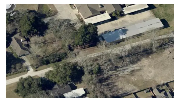 904 Foreman Dr, Lafayette, LA 70506