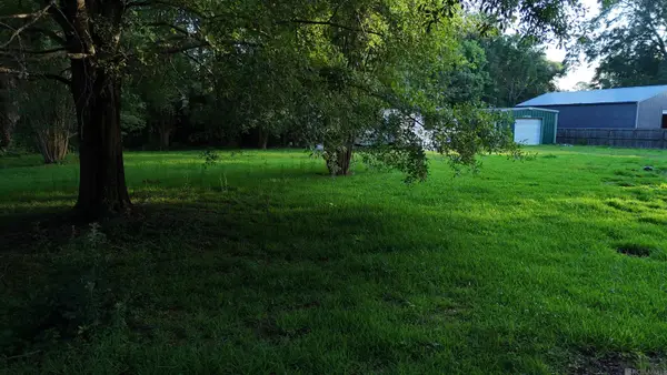 8645 Glen Ellen Dr, Baton Rouge, LA 70809