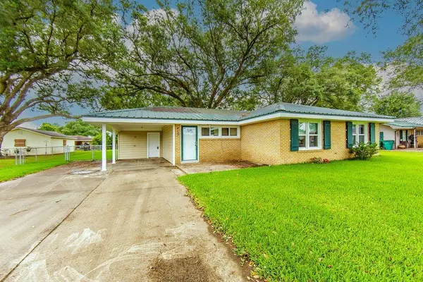 415 Camellia Dr, Thibodaux, LA 70301