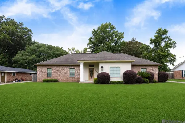 242 Buffwood Dr, Baker, LA 70714