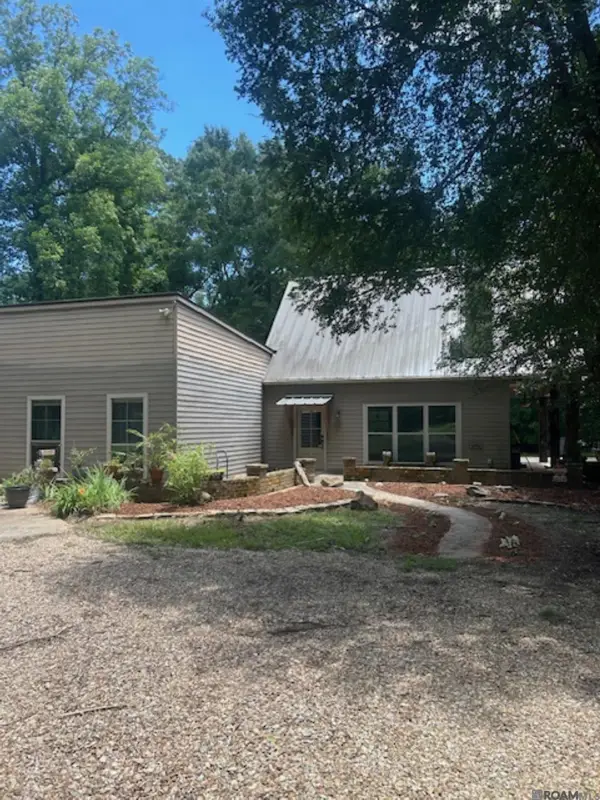11283 N Wakefield Dr, St Francisville, LA 70775