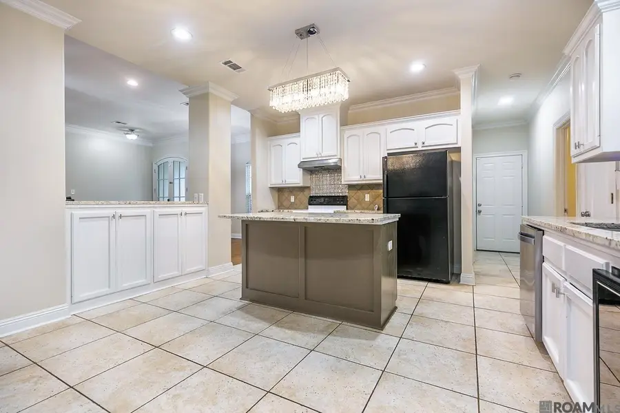 4001 Moss Trail Dr, Zachary, LA 70791 - #3