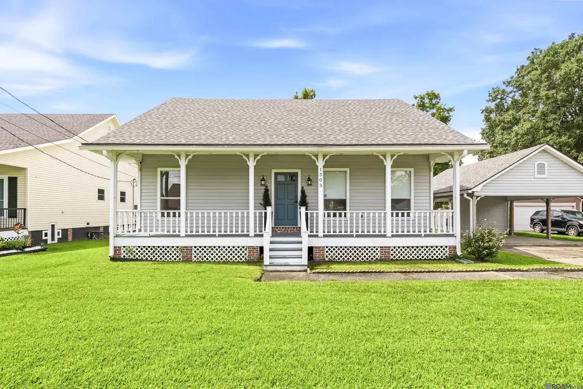 1305 E Tiffani St, Gonzales, LA 70737 - #1