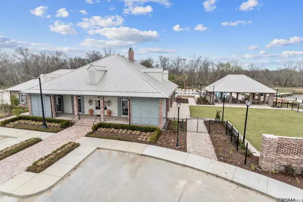2645 Blue Wing Ln, Baton Rouge, LA 70810