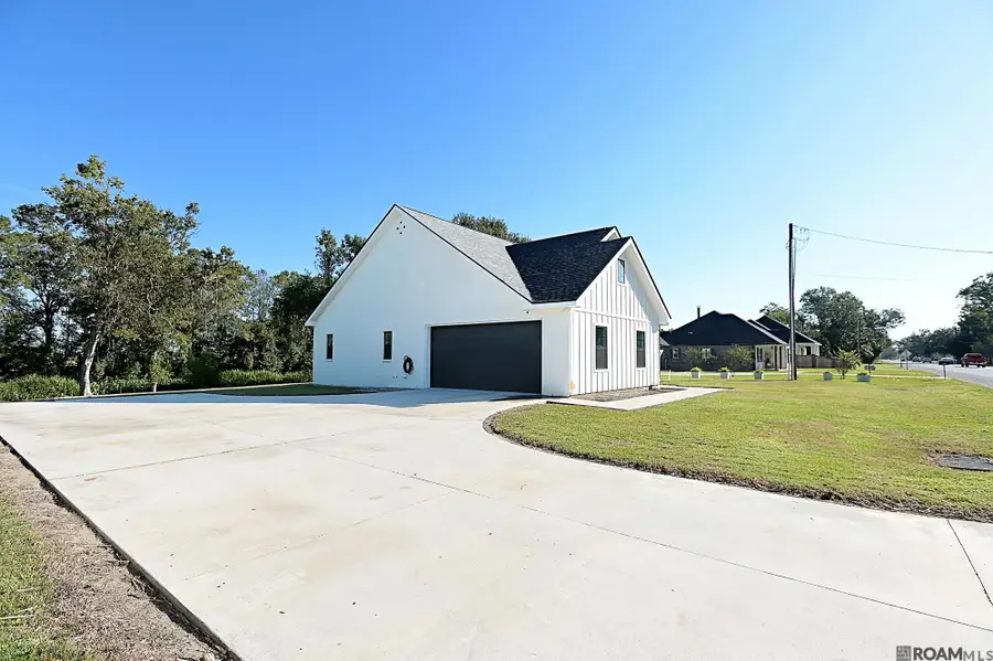 2126 Saint Mary St, Thibodaux, LA 70301 - #2
