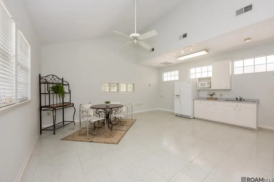 8675 W Fairway Dr, Baton Rouge, LA 70809 - #3