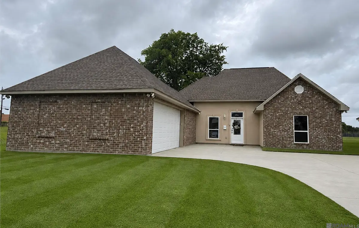 5753 Grand Dr, Baton Rouge, LA 70811 - #1