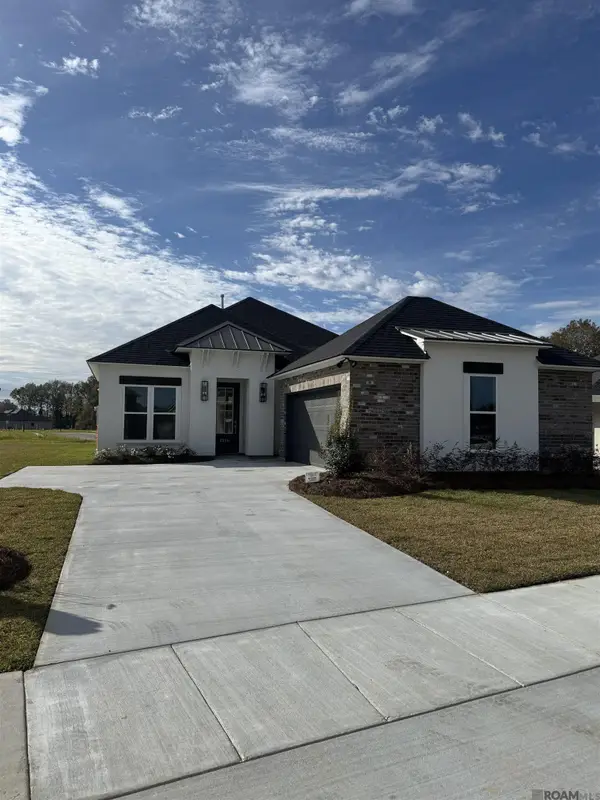 1516 Frankel Ave, Zachary, LA 70791