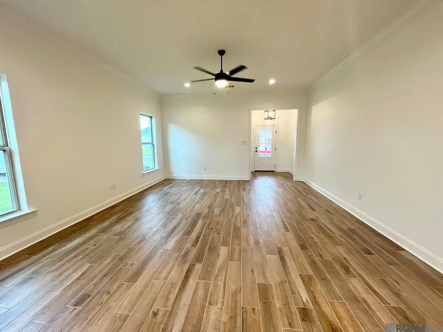 1264 Lakehaven Dr, Gonzales, LA 70737 - #3