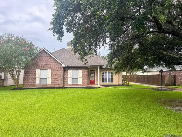 17086 Rennes Rd, Prairieville, LA 70769