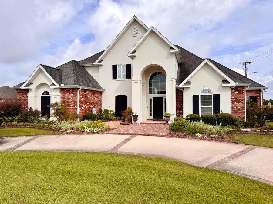 400 Renwick, Berwick, LA 70342 - #2