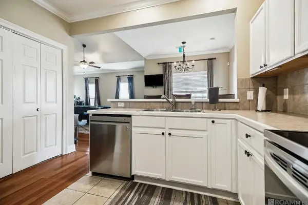 4625 Burbank Dr #304, Baton Rouge, LA 70820