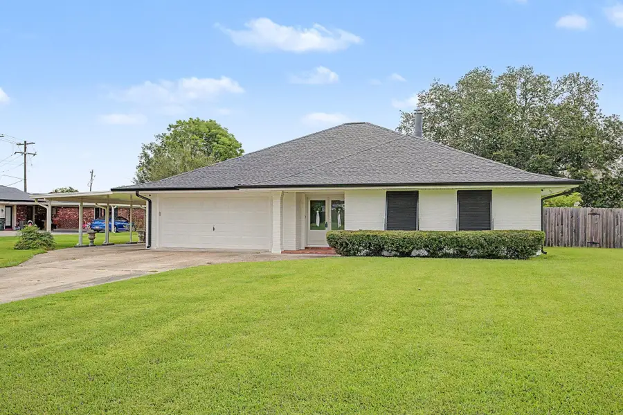105 Cottonwood Dr, Houma, LA 70360 - #2