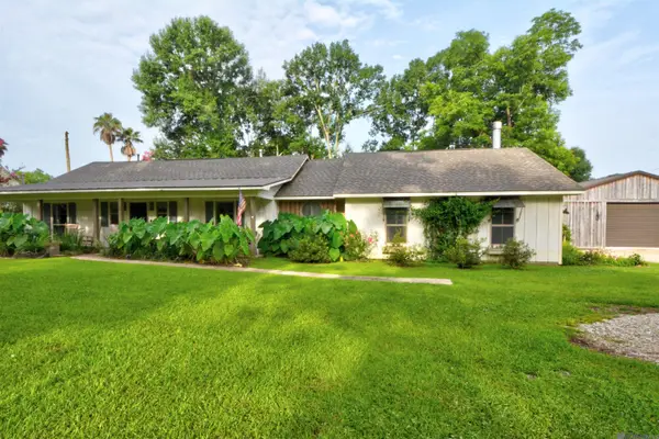 23065 Elberta Ln, Zachary, LA 70791