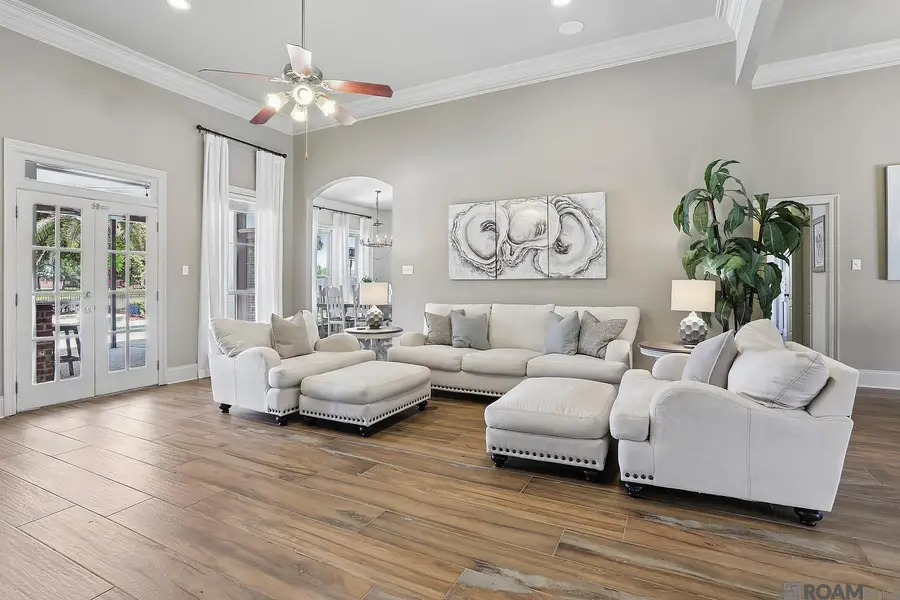 37188 Lakeshore Ave, Prairieville, LA 70769 - #2