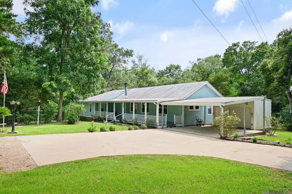 8801 Island Rd, St Francisville, LA 70775