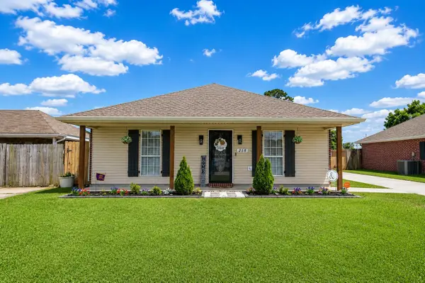 218 T Leigh Drive, Houma, LA 70364