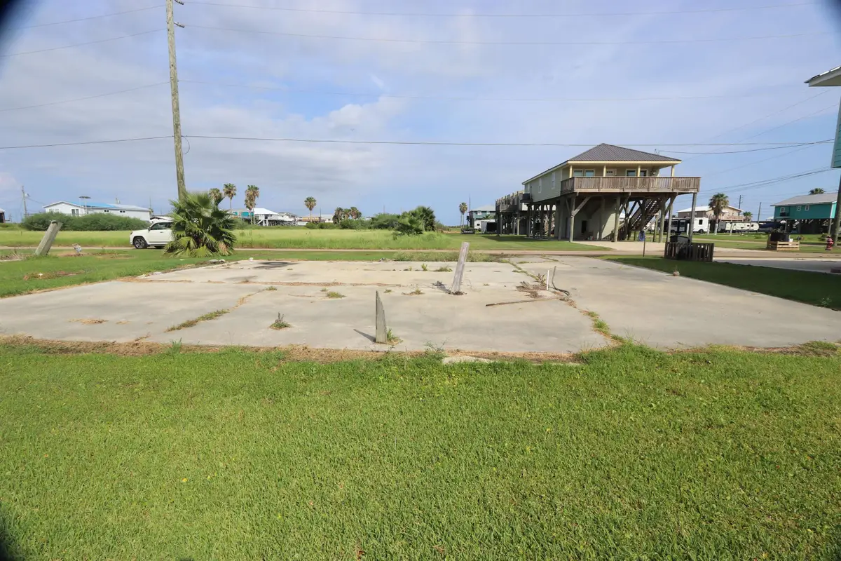 237 West Central Avenue, Grand Isle, LA 70358 - #1