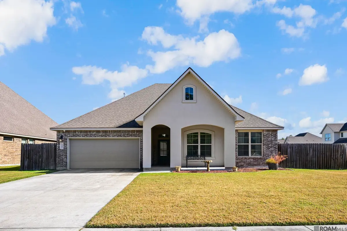 17482 Soaring Flight Dr, Prairieville, LA 70769 - #1
