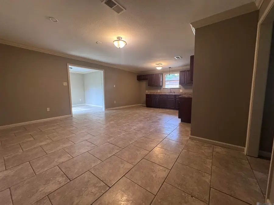 13338 E Shamrock Ave, Baton Rouge, LA 70814 - #2