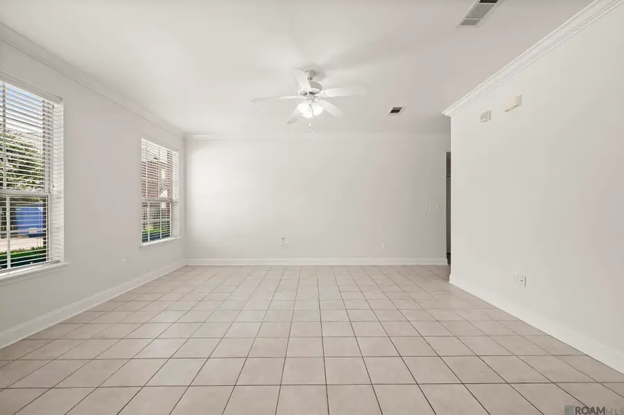 4441 Burbank Dr #1206, Baton Rouge, LA 70820 - #3