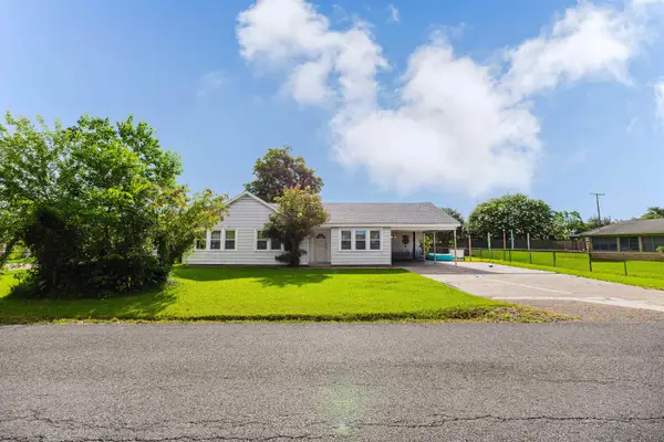 106 People Street, Thibodaux, LA 70301