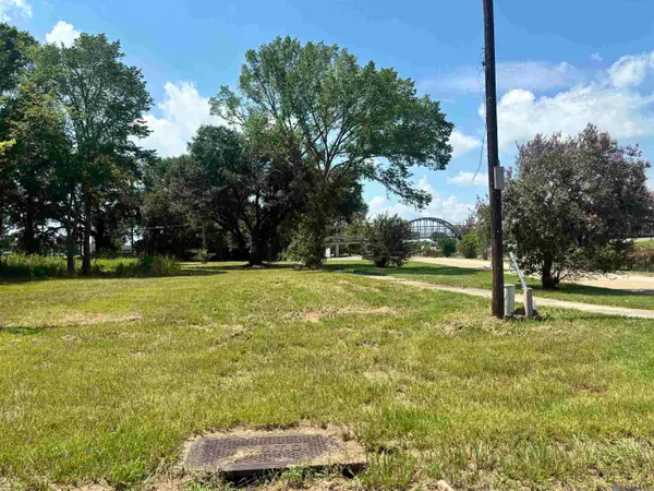 661 Dove St, Baton Rouge, LA 70807
