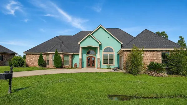 13467 Sugar Estates Street, Vacherie, LA 70090