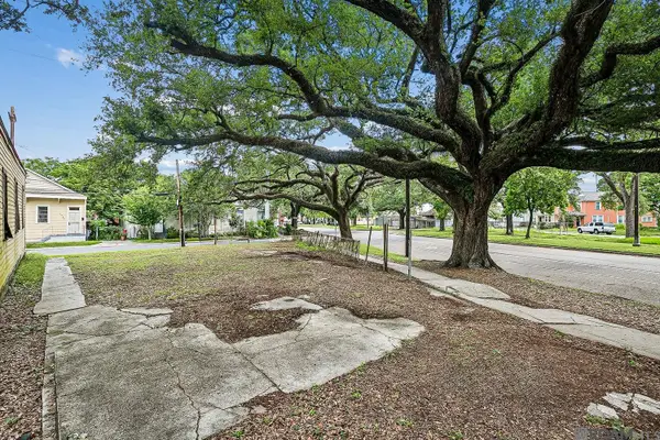 1756 N Rocheblave St, New Orleans, LA 70119