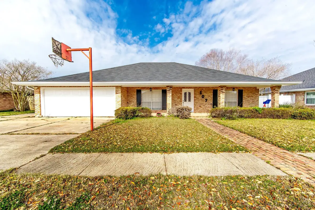 507 Summerfield Dr, Houma, LA 70360 - #1