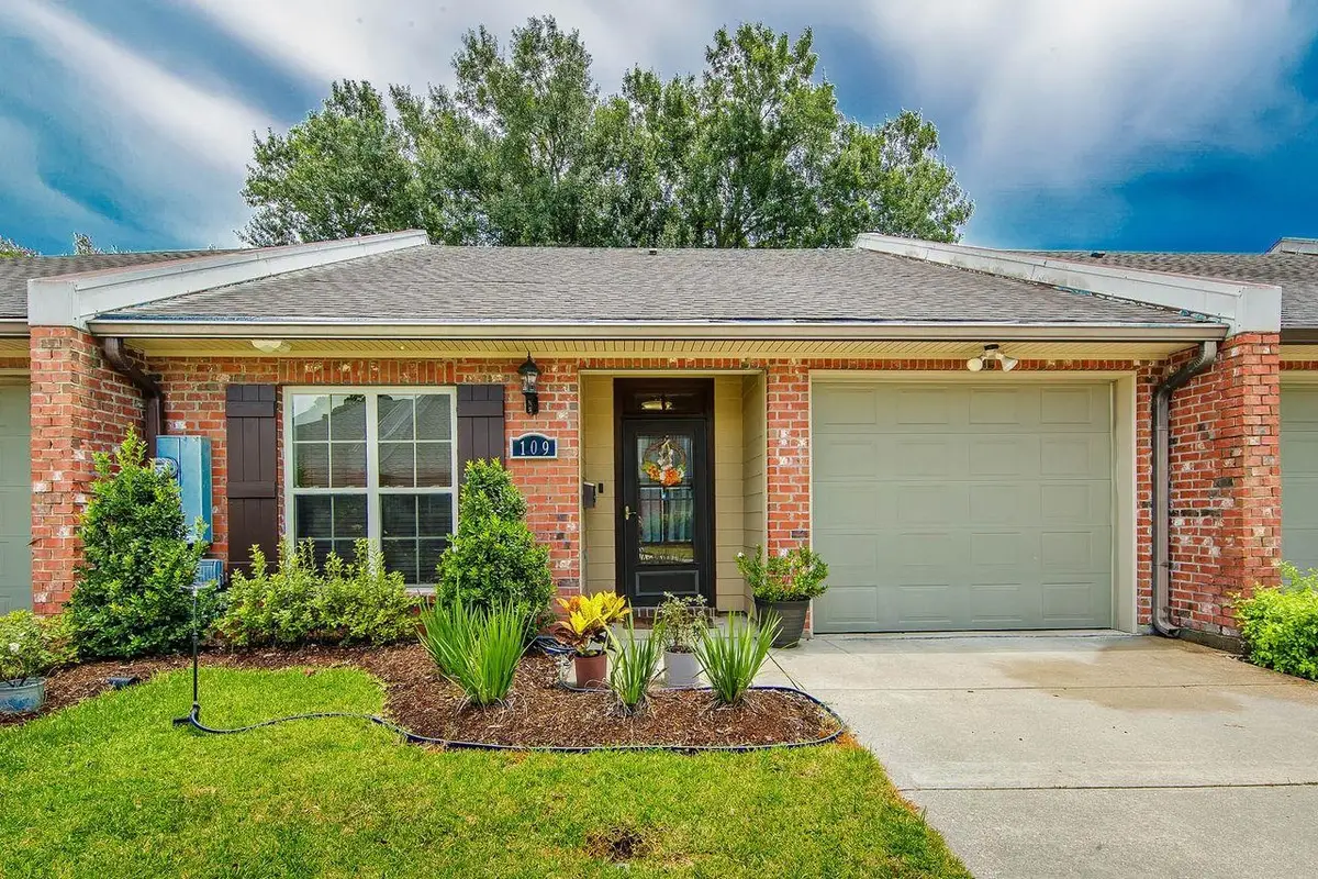 109 Plantation Ridge Dr, Thibodaux, LA 70301 - #1