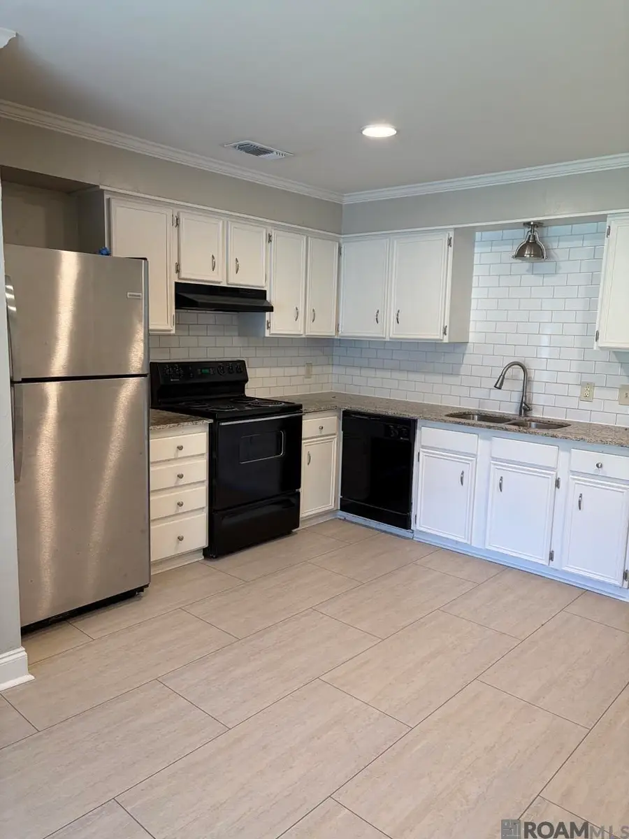 8626 Barnett Dr, Baton Rouge, LA 70809 - #3