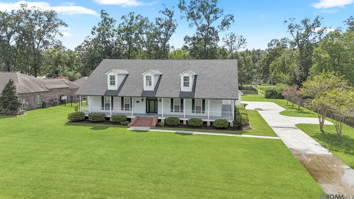 6323 Oak Cluster Dr, Greenwell Springs, LA 70739 - #1