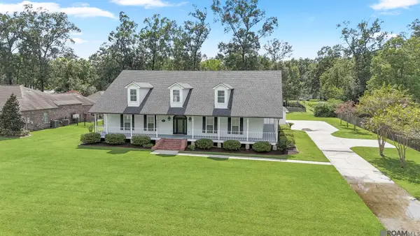 6323 Oak Cluster Dr, Greenwell Springs, LA 70739