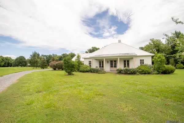 1063 River Road Drive, Sunshine, LA 70780