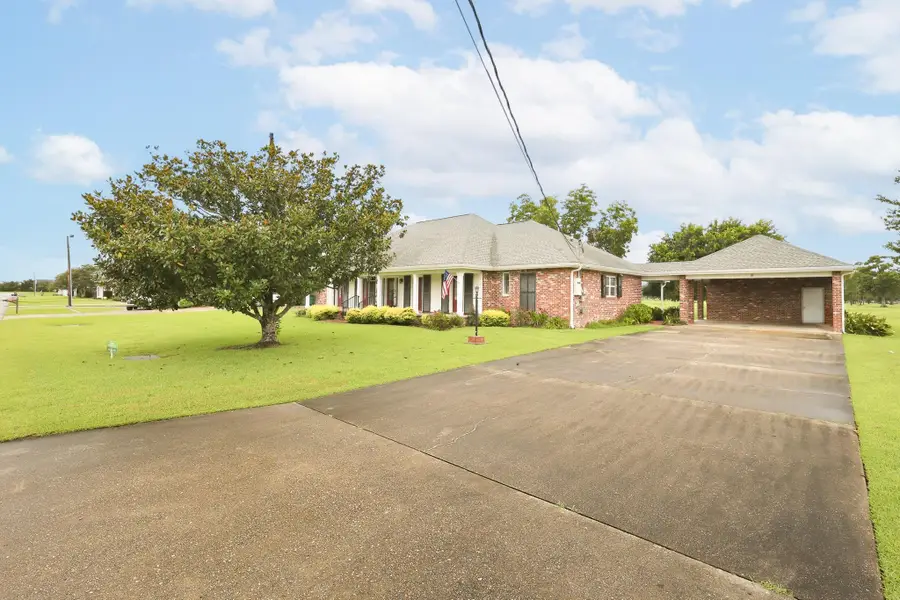 616 Parkside Dr, Thibodaux, LA 70301 - #2
