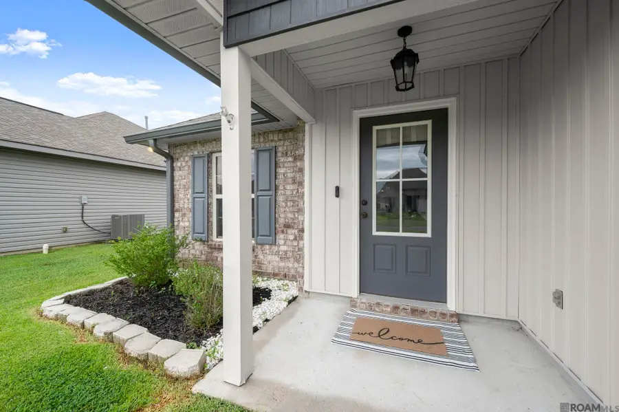13379 Benelli Dr, Denham Springs, LA 70726 - #2