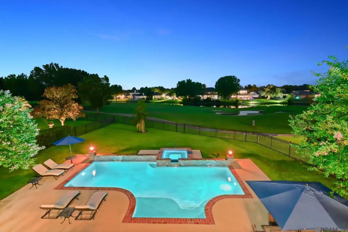 19528 Southern Hills Ave, Baton Rouge, LA 70809 - #1