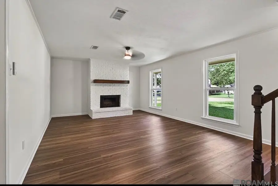 919 Willow Brook Ave, Denham Springs, LA 70726 - #3
