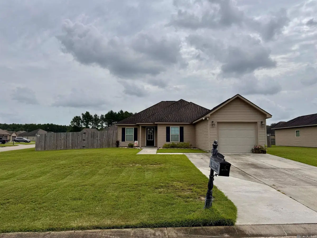 26604 Evangeline Trace Blvd, Denham Springs, LA 70726 - #1