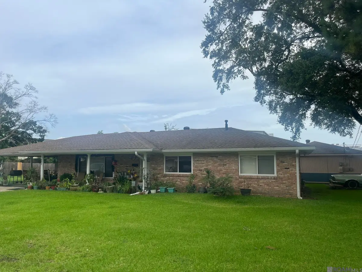 612-614 S Alexander, Gonzales, LA 70737 - #1