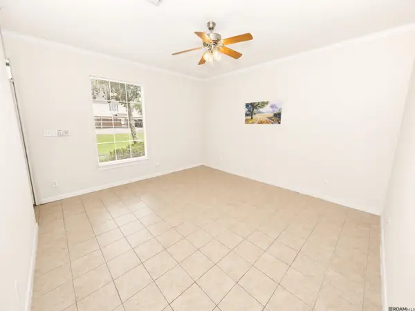 4000 Lake Beau Pre #14, Baton Rouge, LA 70820