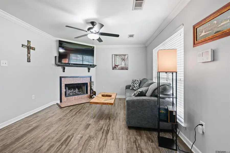 10036 Chapel Hill Dr, Denham Springs, LA 70706 - #3