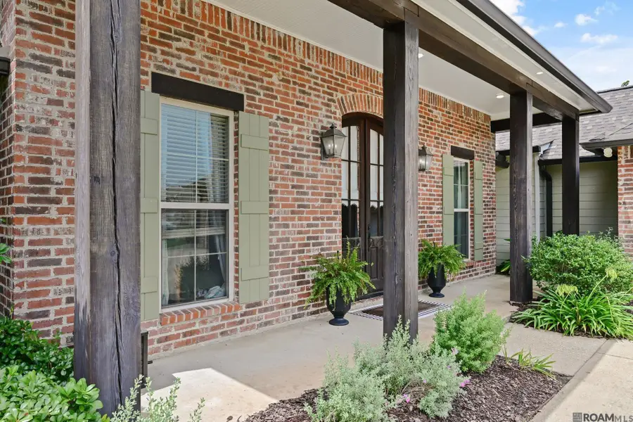 38086 Valley Woods Ct, Prairieville, LA 70769 - #3